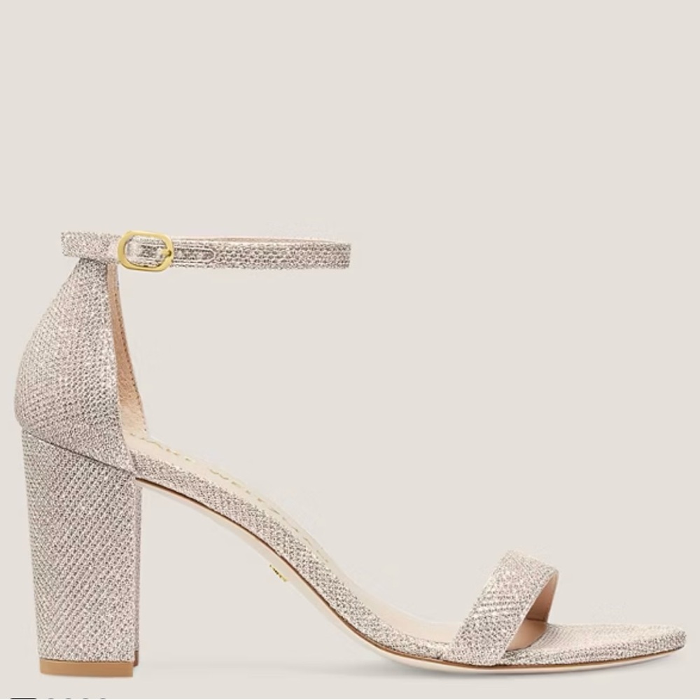 Start Weitzman NearlyNude sandal in Poudre size 8.5